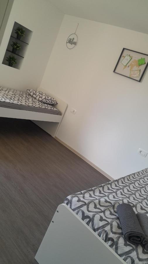 Apartma Ana Capodistria Esterno foto